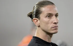 Flamengo pressiona por renovação de Filipe Luís hoje: elenco unido contra impasse salarial