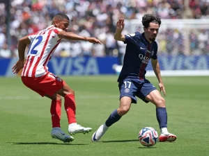 Vitinha admira Paixão da Torcida Flamengo