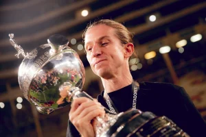 Filipe Luís renova com Flamengo e se torna um dos treinadores mais bem pagos do Brasil hoje