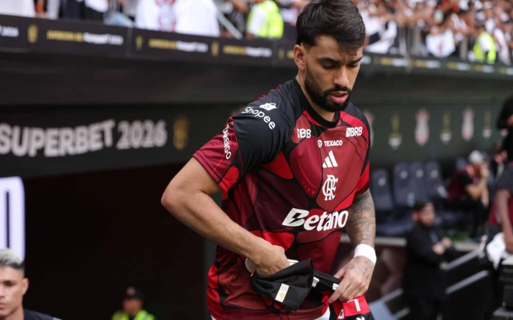 Filipe Luís revela estratégia por Paquetá no banco e dificuldade do Flamengo em contratar novo atacante hoje